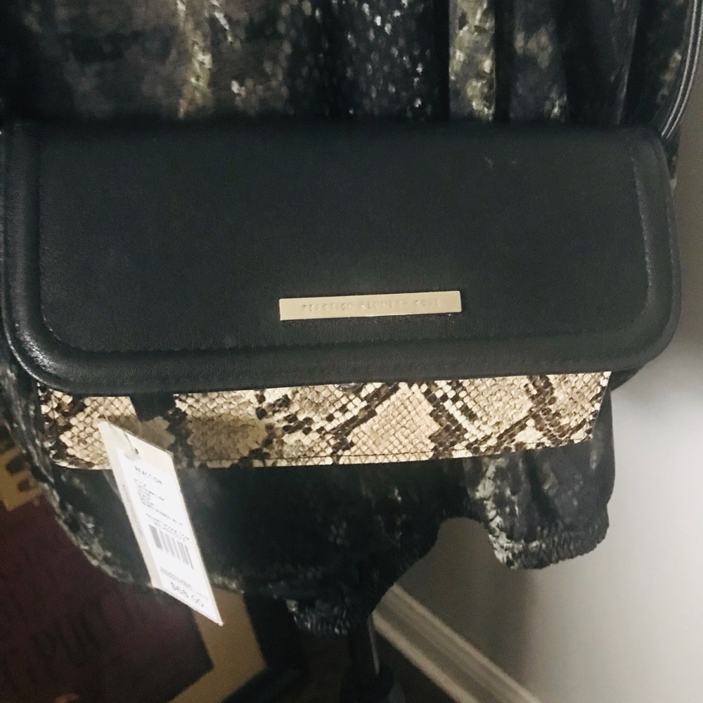 Kenneth Cole bundle - Picture 2 of 8